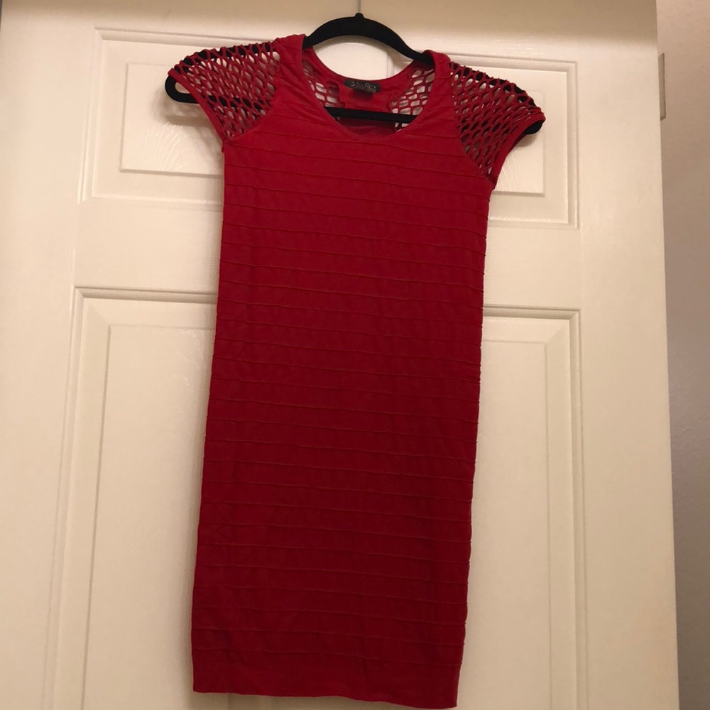 Dress - Picture 3 of 3